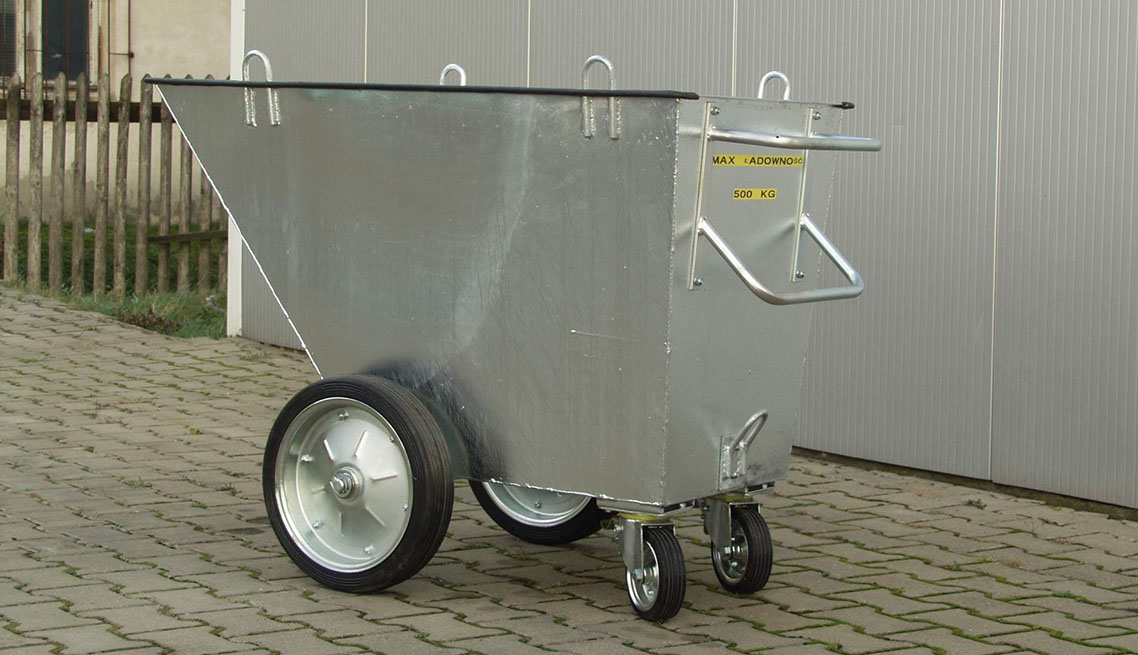 Universal wheel-equipped contruction container