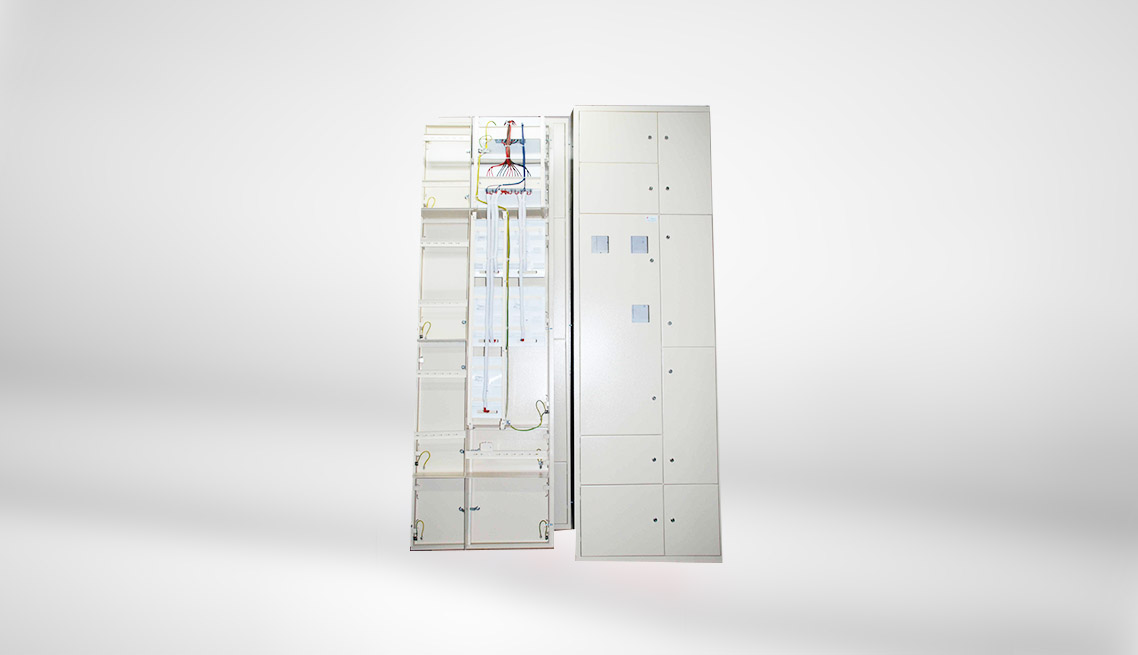 Flush-mounted and surface-mounted block-type switchboards