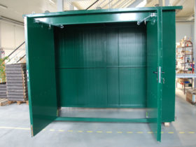 Heated container with double-doors